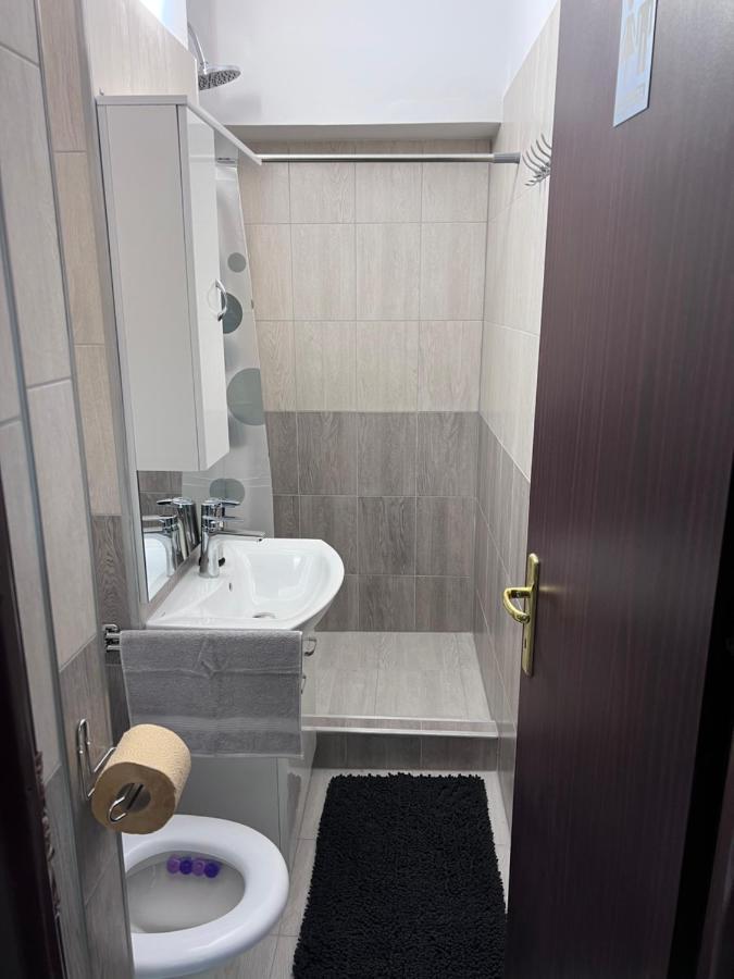 Victoria Apartment เมียร์คูรา-ชุค ภายนอก รูปภาพ